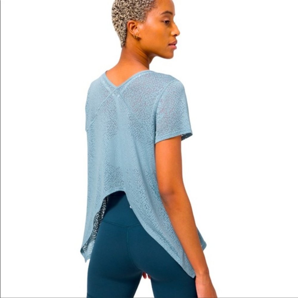 Lululemon Loop Around Tee